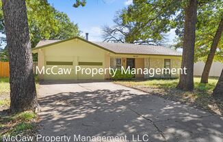 14732 Oakwood Ln