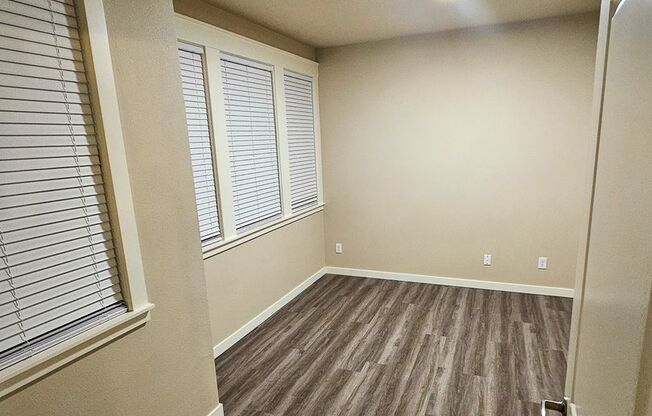 2 beds, 2 baths, 1,148 sqft, $2,450, Unit 201