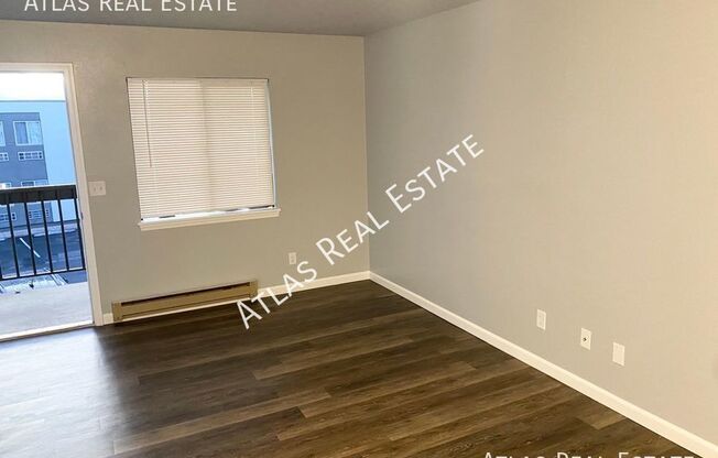 1 bed, 1 bath, 660 sqft, $975