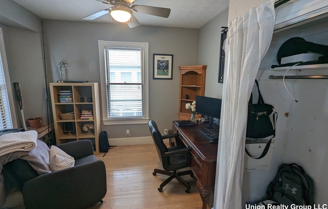 74 BAYSWATER