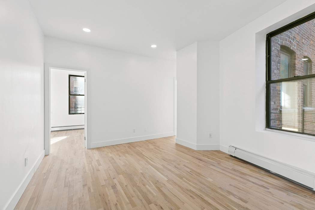 441 W 151 ST