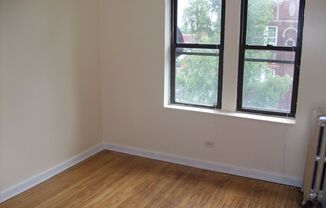 8057 S Marshfield