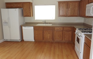 2 beds, 2 baths, $1,595