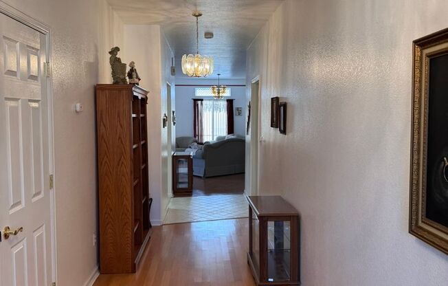 Fully Furnished 3Bed, 2Bath, 2Car Garage in Grand Junction City!!!!