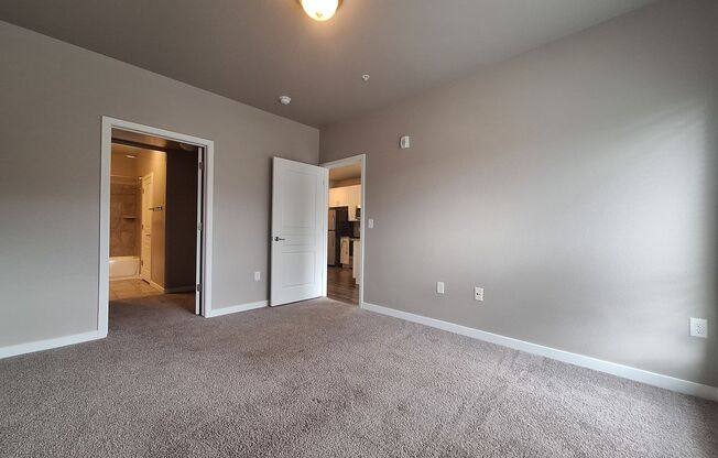 1 bed, 1 bath, 627 sqft, $1,420, Unit Unit 302