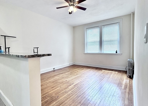 61 Thatcher St # 222