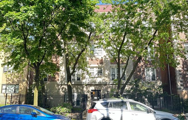 4241 Kenmore