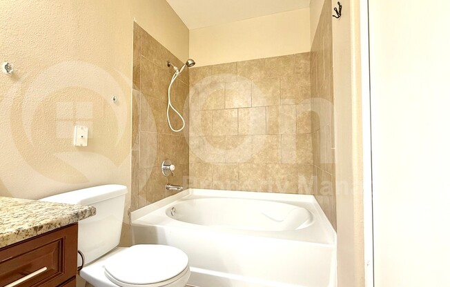 2 beds, 2 baths, 1,083 sqft, $1,595, Unit 2042