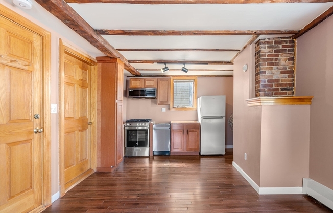 226 BUNKER HL ST