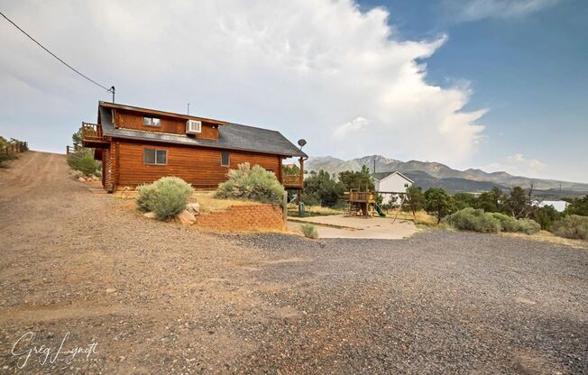 PRICE JUST REDUCED!!! Mountain living in Central, Utah.