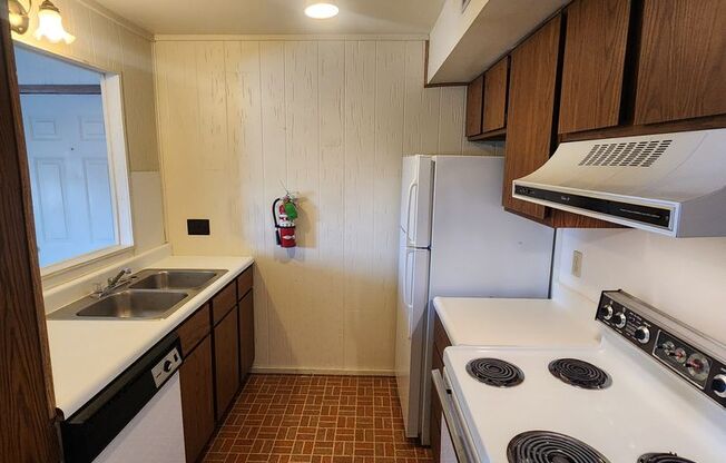 1 bed, 1 bath, $699, Unit Unit #11