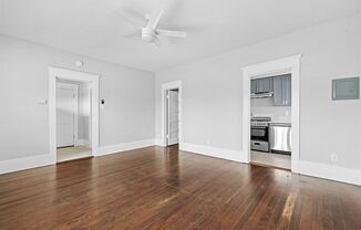 Studio, 1 bath, 450 sqft, $1,479, Unit 21