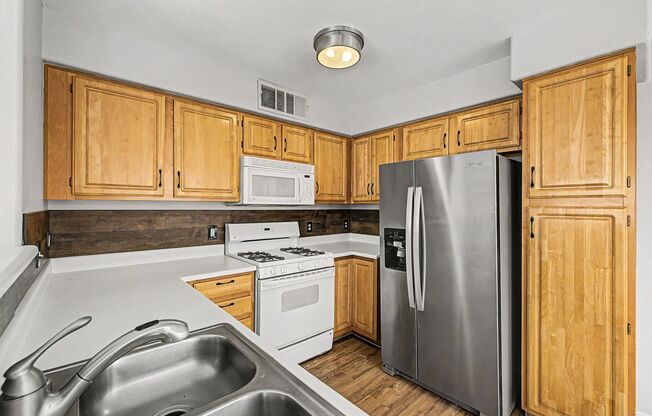 2 beds, 2 baths, $1,145, Unit # 2135