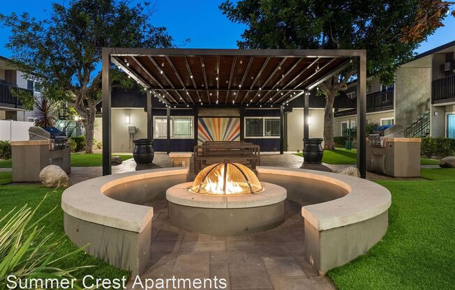 Summer Crest Apartments