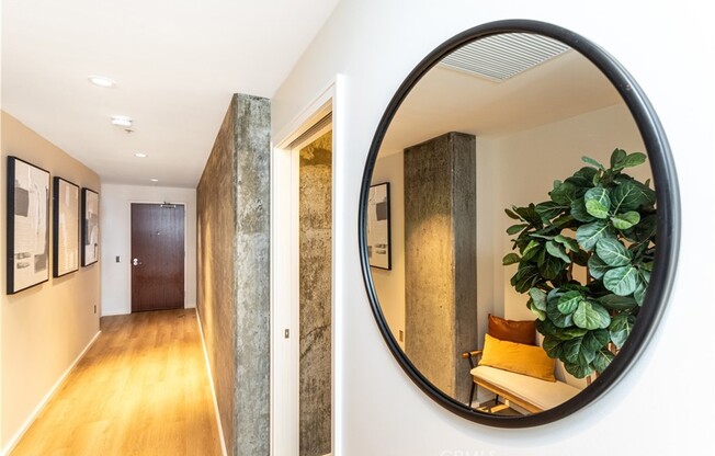 Studio, 1 bath, 760 sqft, $2,700, Unit 1011