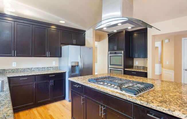 5 Bedroom Single Family Home in Lakemont