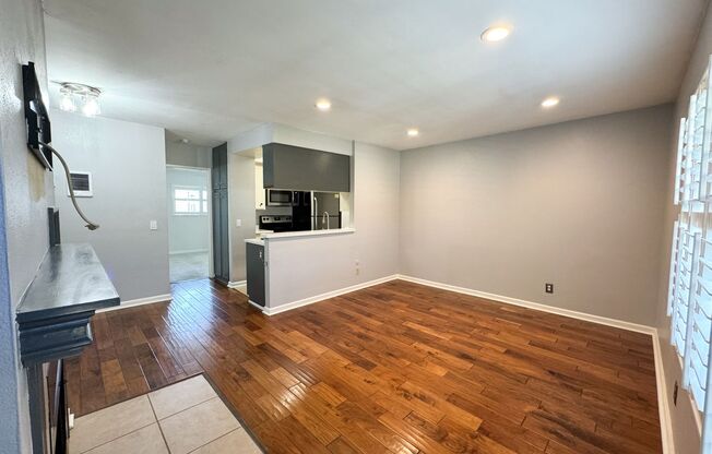 1 bed, 1 bath, $2,400, Unit # 6