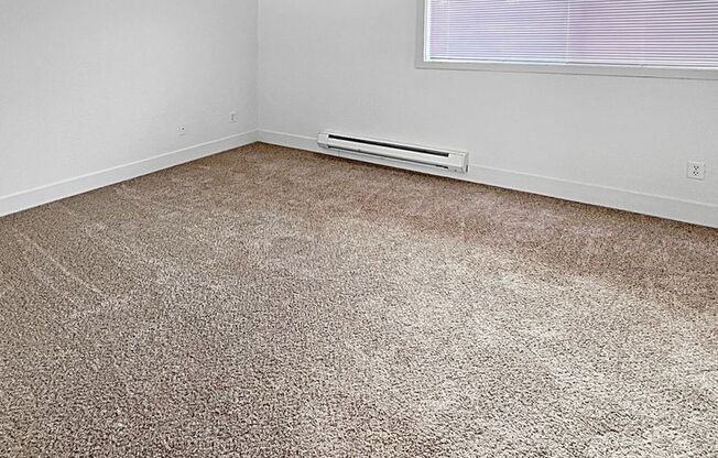 2 beds, 2.5 baths, 1,123 sqft, $2,210