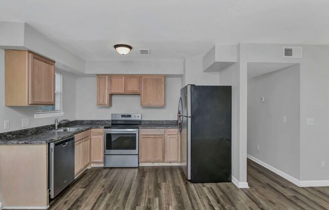 3 beds, 1 bath, 1,000 sqft, $1,100, Unit 1716 Ogden St UNIT G