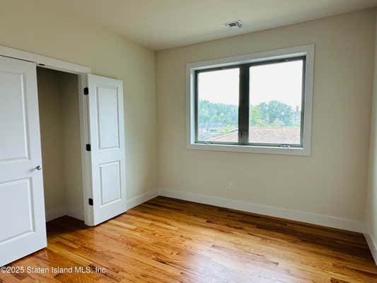 51 KINGDOM AVE