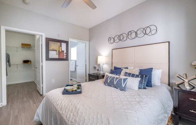 a luxurious bedroom at Verano apartments