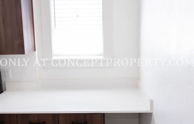 Studio, 1 bath, 285 sqft, $999, Unit 15