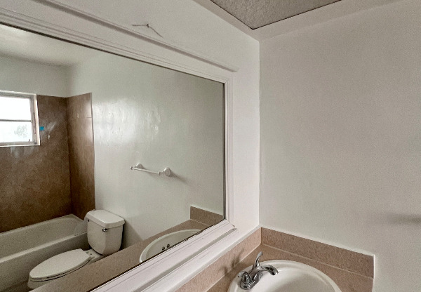 7550 SW 82 CT
