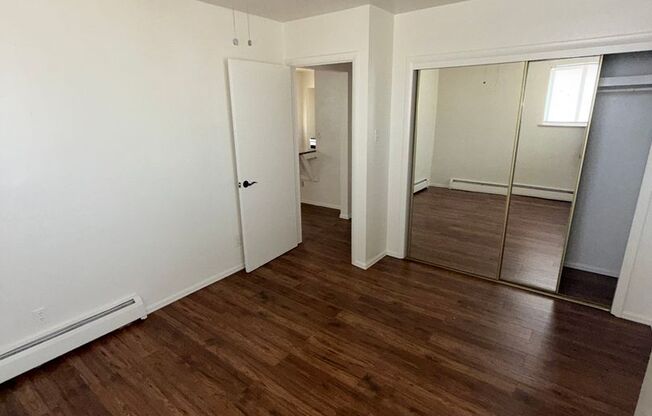 1Bedroom RENOVATED Duplex With Washer/Dryer