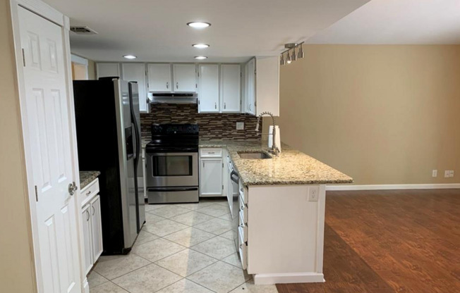 3 bedroom 2 bathroom in Live Oak