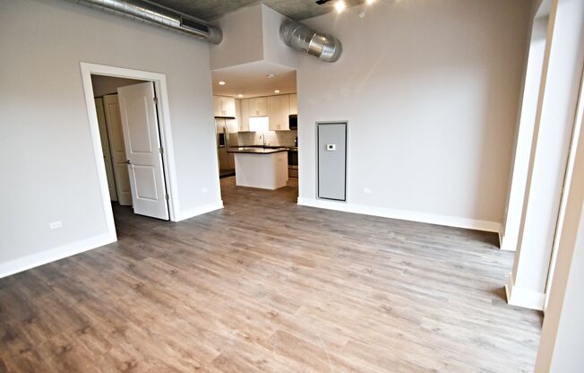 3 beds, 2 baths, 1,215 sqft, $4,800, Unit 3833-301