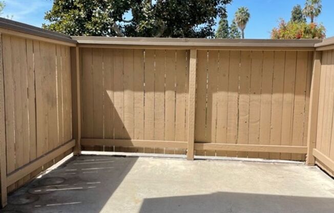 2 beds, 1 bath, $2,495, Unit 142