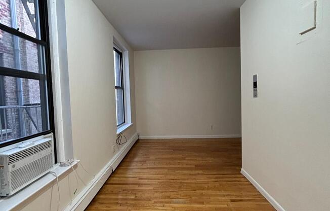 Studio, 1 bath, $2,450, Unit 3C