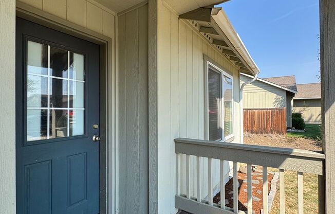 Modern 3BR/2BA Rental with Large Kitchen & Living Room