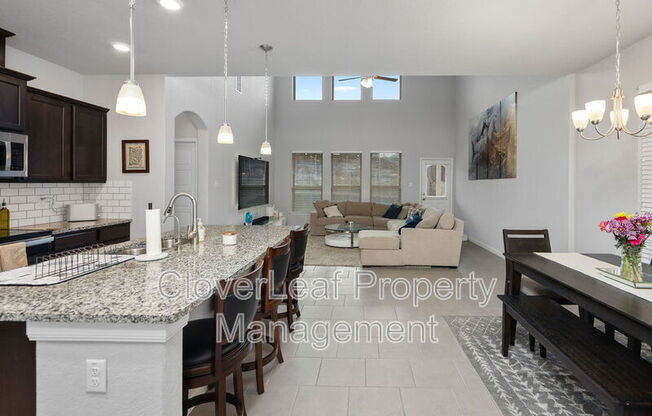 6727 COMANCHE POST