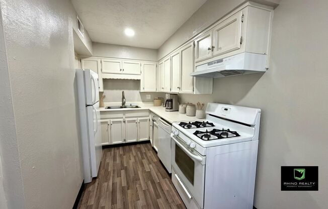 1 bed, 1 bath, 700 sqft, $965, Unit Unit 103