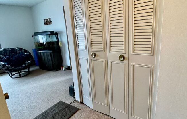 1524 E Providence Ave