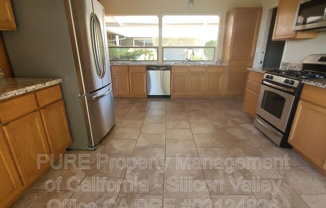 21224 Saratoga Hills Road