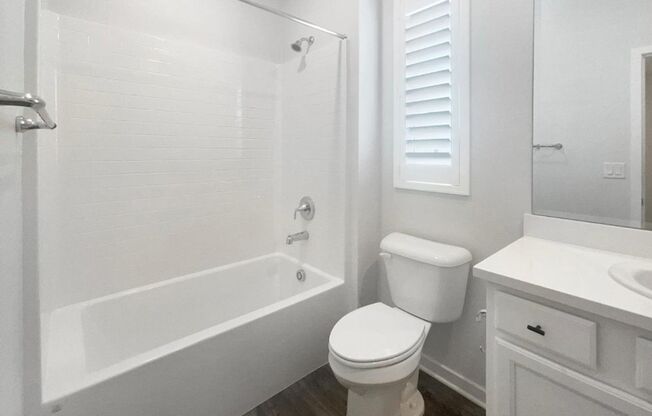 3 beds, 2.5 baths, $2,995, Unit # 65101