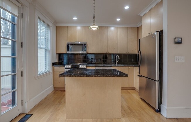 15 VALENTINE ST