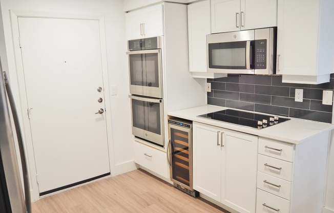 2 beds, 2.5 baths, 1,490 sqft, $4,268