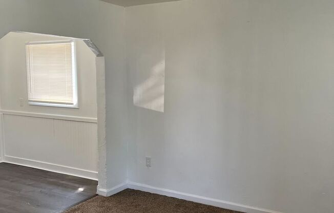 3 beds, 1 bath, $1,250