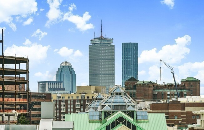 1 bed, 1 bath, 702 sqft, $3,000, Unit 324