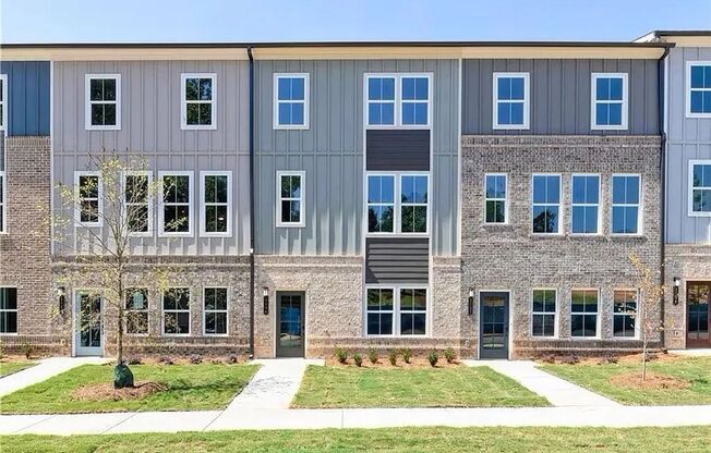 Spacious 3bd/4ba Townhome in Acworth w/ Almost 2000 Square Feet!