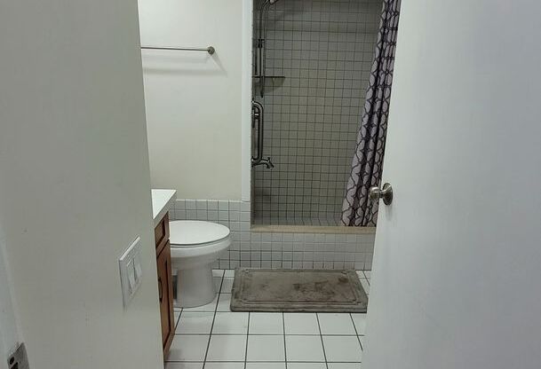 Studio, 1 bath, $1,800, Unit # 211