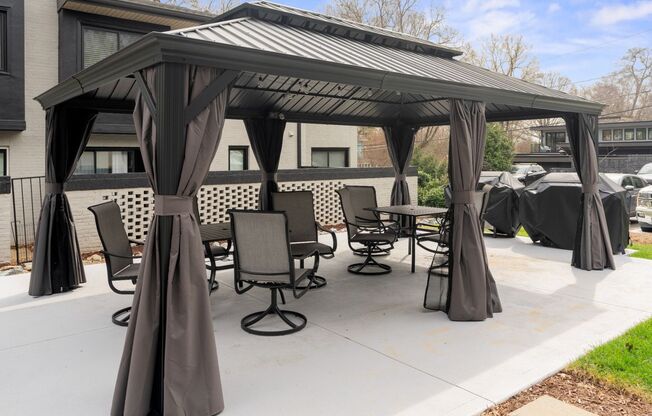 2 beds, 2 baths, 790 sqft, $2,045, Unit 204