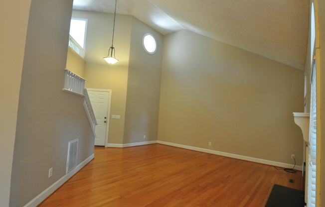 3 bedroom Cul-de-sac Townhouse
