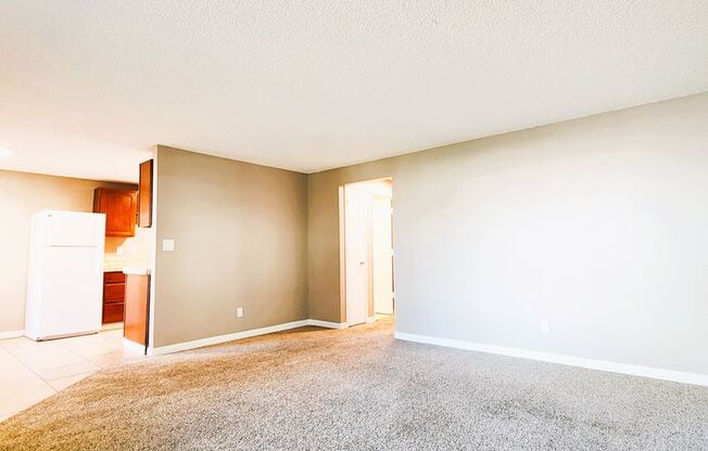 2 beds, 1 bath, 830 sqft, $1,315, Unit N-141