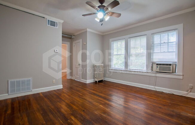 674 SOMERSET TER NE