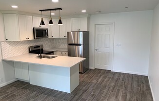 Los Caballeros Clubhouse #1301