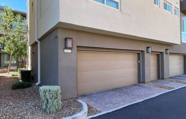 10971 Limeslice Ave ! 3 Bed / 2 1/2 Bath Summerlin Condo ! RENT SPECIAL !
